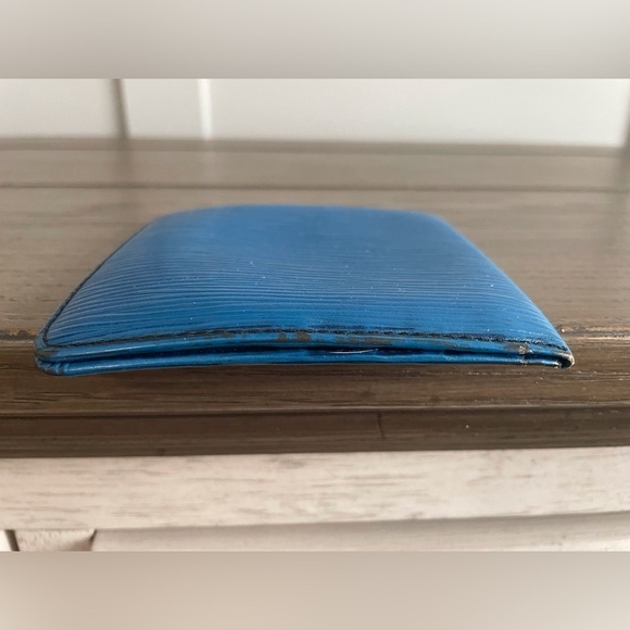 VGUC, Louis Vuitton LV, Blue Epi Leather Wallet, Authentic - Picture 11 of 13